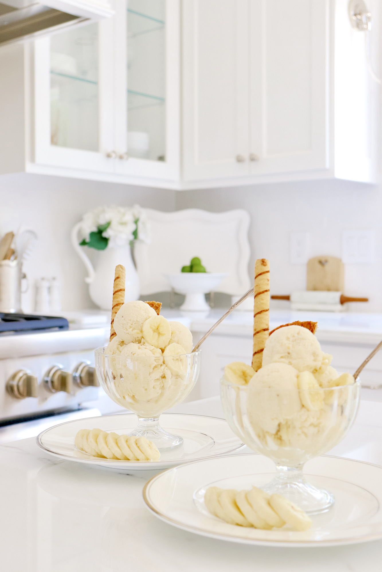 Banana Ice Cream Recipe - Jeff's homemade recipe that is both delicious and fun for all! You can make it full-fat or low-fat, even sugar-free. | Kristy Wicks