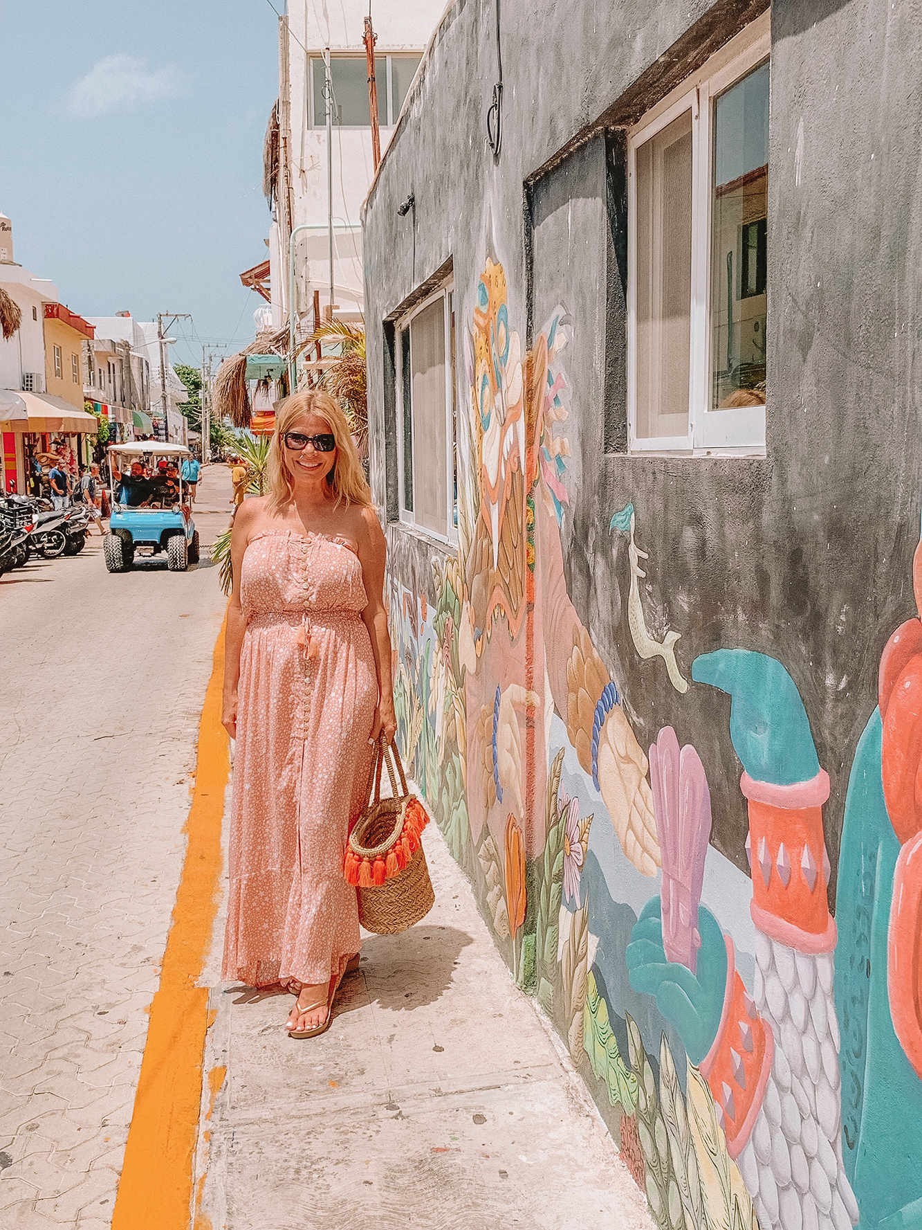 What to pack for a trip to Mexico - Adorable dresses, swimwear, shoes, accessories and more! Everything you need for an upcoming holiday this Summer.
