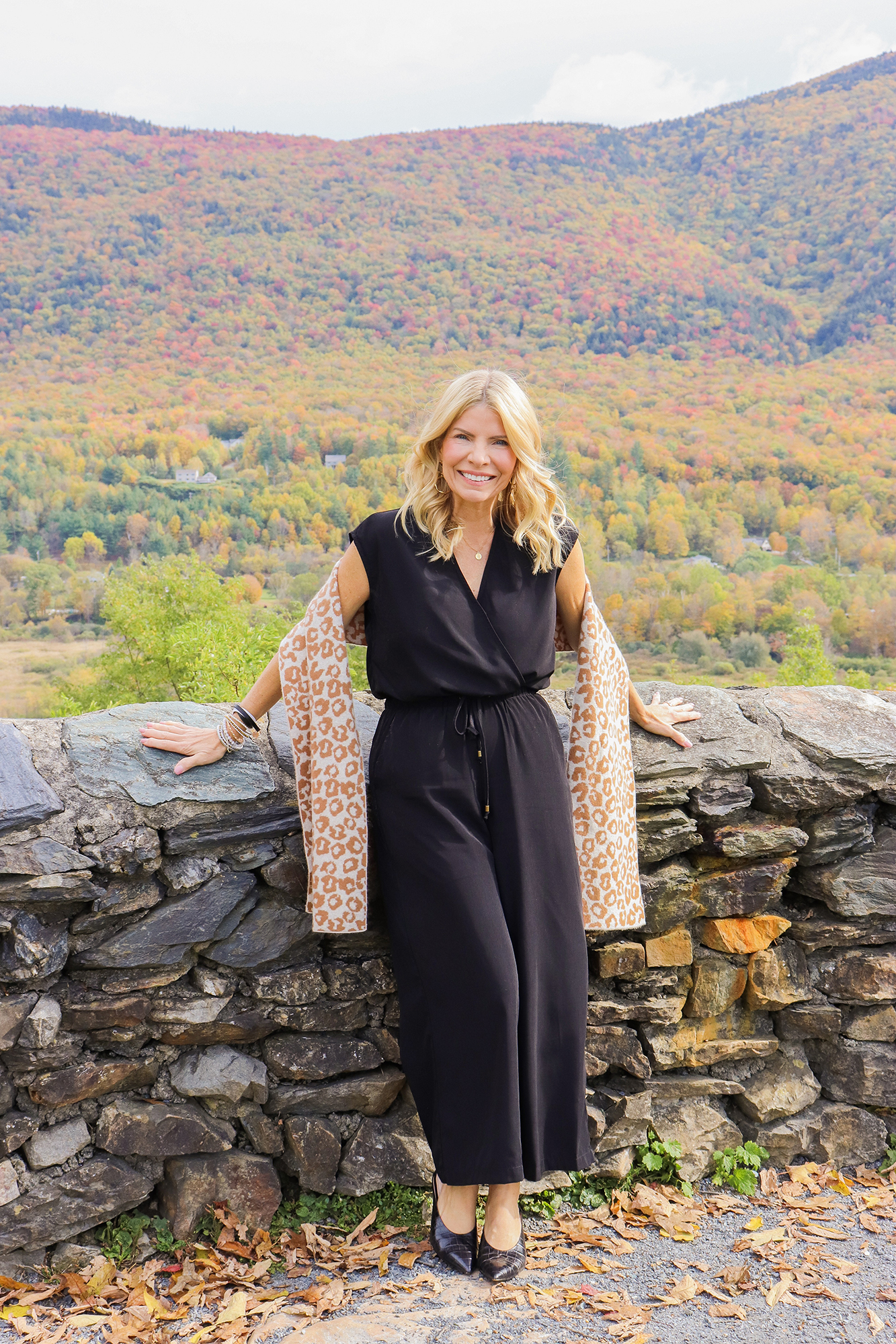 Fall Fashion in New England - Brought all of my adorable and affordable autumn fashions with me on my leaf peeping trip to Vermont. 