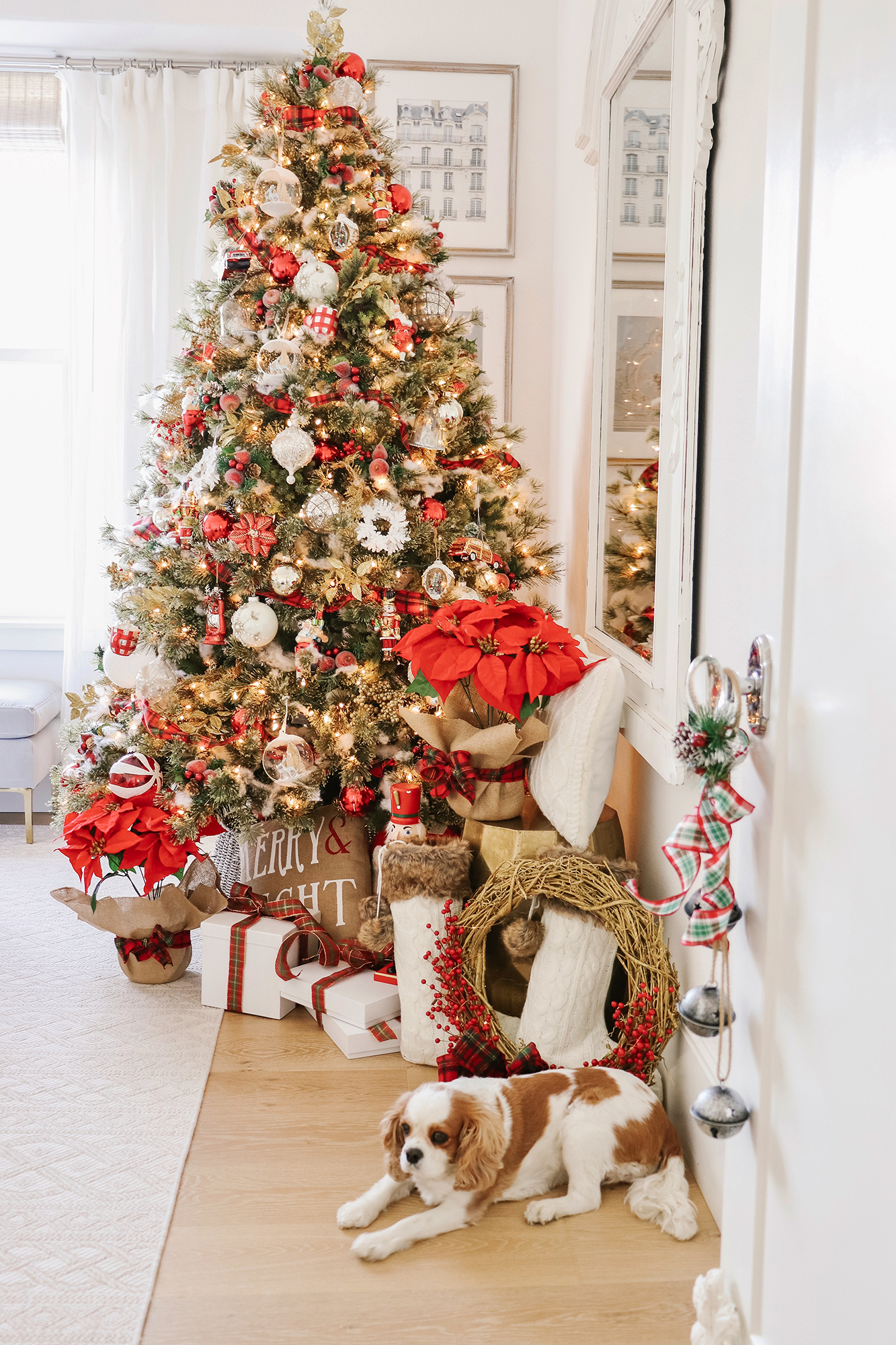 Red & White New England Style Christmas Tree - Traditional yet modern with pops of red, white and gold. Affordable and elegant for 2019 holiday decor
